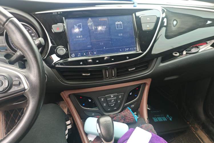 Used Buick Envision 2021 532T Two-Wheel-Drive Elite Version Audio And AC Panel