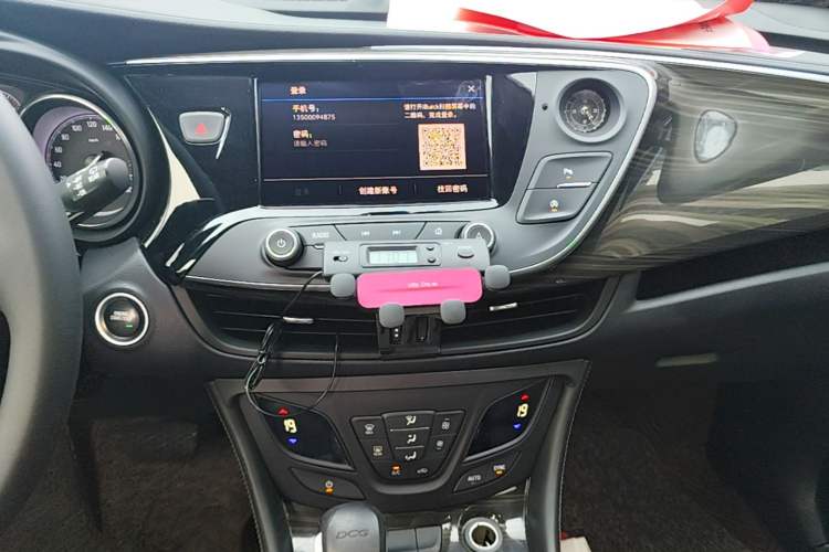 Used Buick Envision 2021 532T Two-Wheel-Drive Leading Version Audio And AC Panel