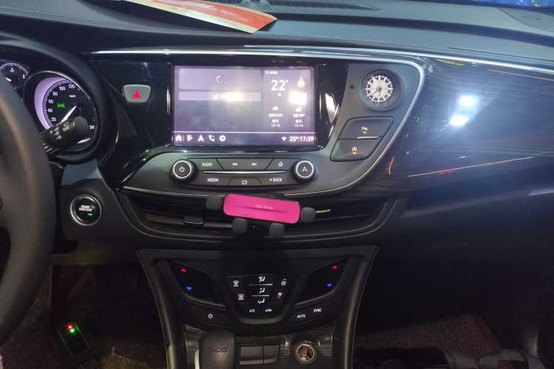 Used Buick Envision 2021 532T Two-Wheel-Drive Leading Version Audio And AC Panel