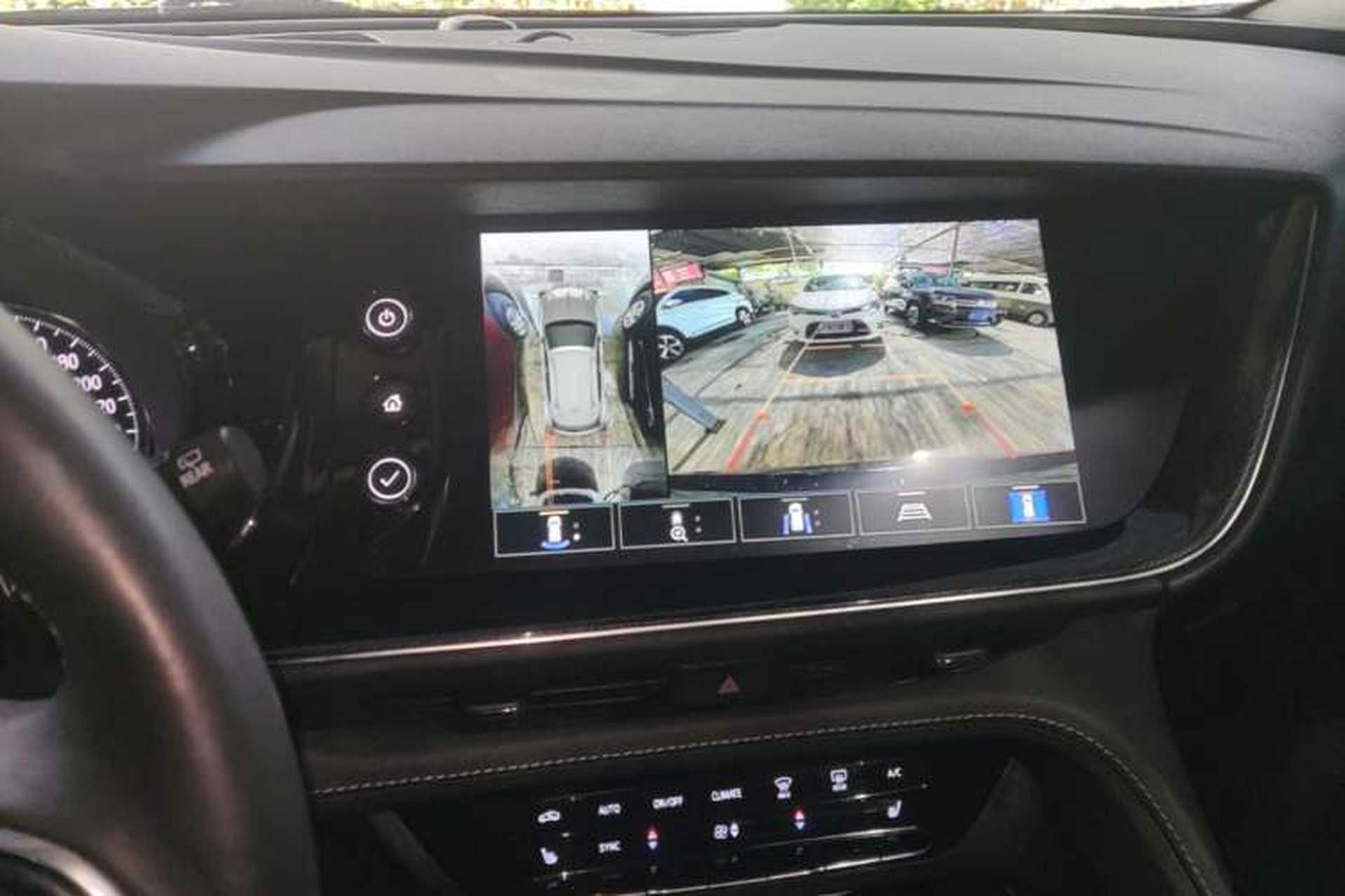 Used Buick Envision 2021 Encore Plus 652T Five-Seat Luxury Model Audio And AC Panel