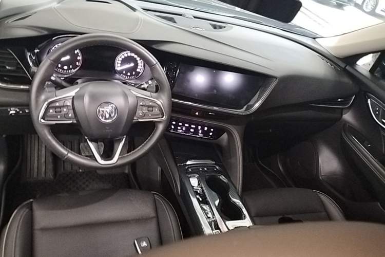 Used Buick Envision 2021 Encore Plus 652T Five-Seat Luxury Model Center Console