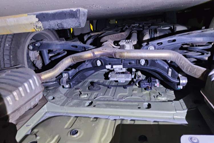 Used Buick Envision 2021 Encore Plus 652T Five-Seat All-Wheel-Drive Luxury Model Chassis Rear