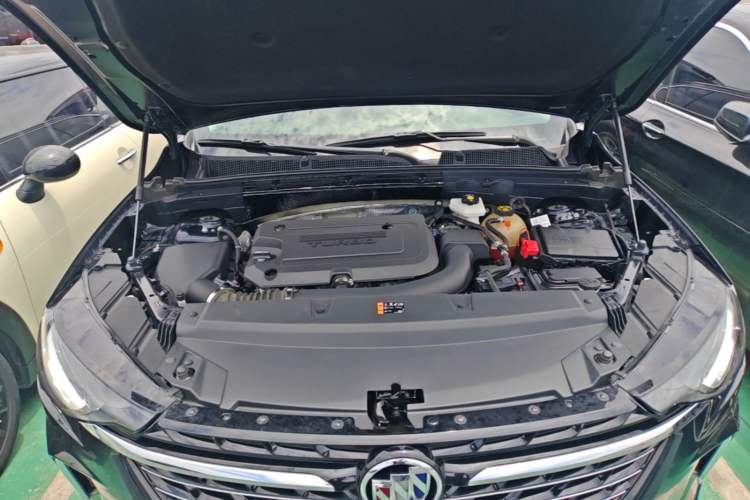 Used Buick Envision 2021 Encore Plus 652T Five-Seat All-Wheel-Drive Luxury Model Engine Bay