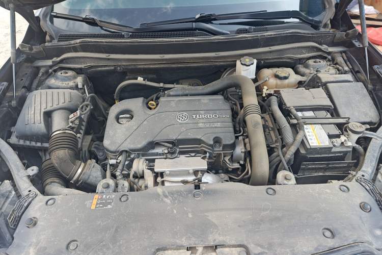 Used Buick Envision 2021 532T Two-Wheel-Drive Luxury Version Engine Bay