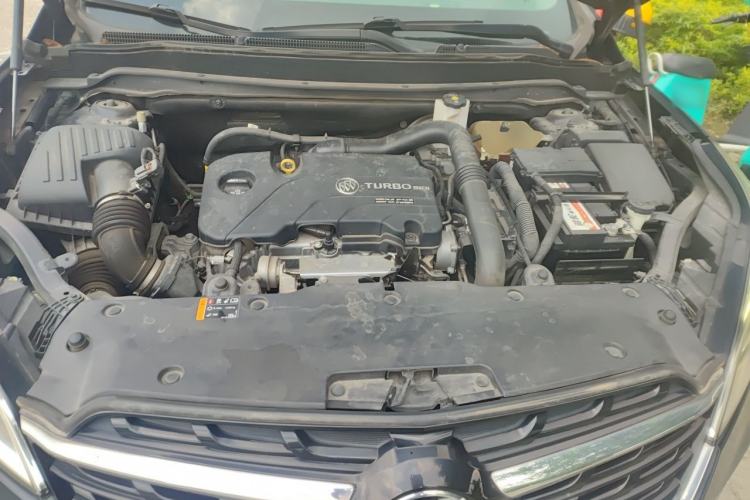 Used Buick Envision 2021 532T Two-Wheel-Drive Luxury Version Engine Bay