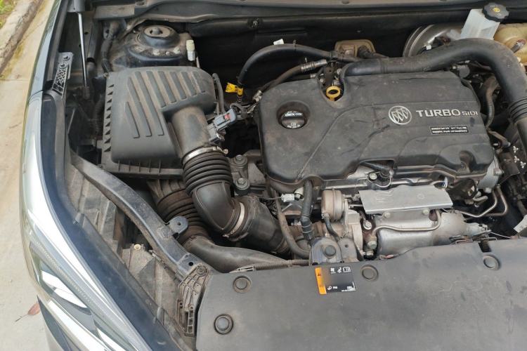 Used Buick Envision 2021 532T Two-Wheel-Drive Elite Version Engine Bay Right