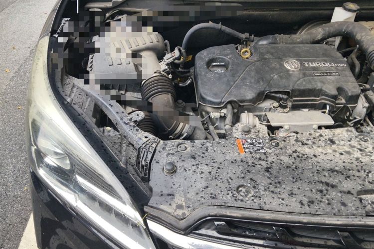 Used Buick Envision 2021 532T Two-Wheel-Drive Luxury Version Engine Bay Right