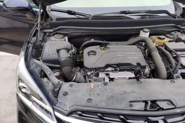 Used Buick Envision 2021 532T Two-Wheel-Drive Elite Version Engine Bay Right
