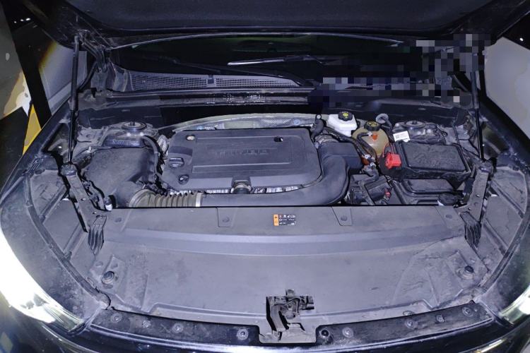 Used Buick Envision 2021 Encore Plus 652T Five-Seat All-Wheel-Drive Luxury Model Engine Bay