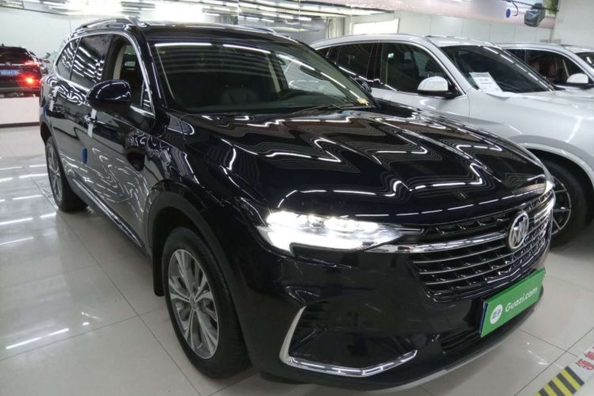 Used Buick Envision 2021 Encore Plus 652T Five-Seat Luxury Model Exterior 1