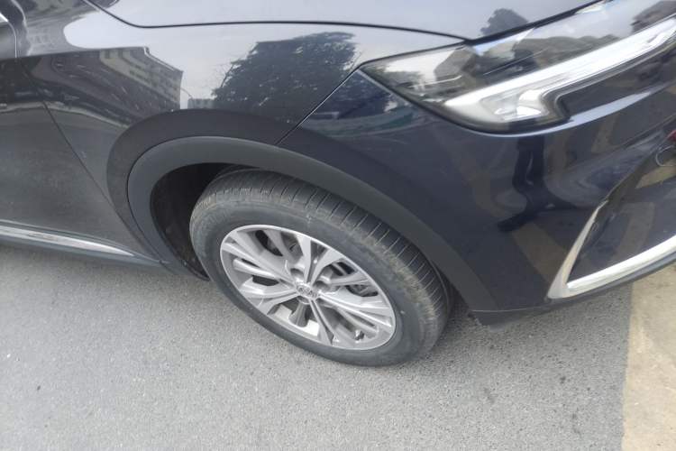 Used Buick Envision 2021 Encore Plus 652T Five-Seat Luxury Model Exterior 7