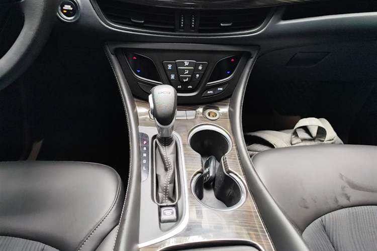 Used Buick Envision 2021 532T Two-Wheel-Drive Leading Version Gear Lever