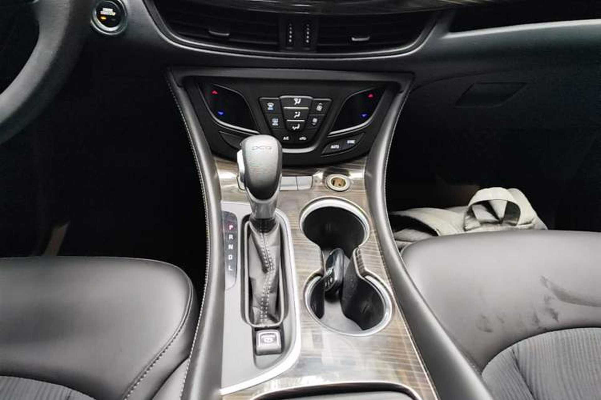 Used Buick Envision 2021 532T Two-Wheel-Drive Leading Version Gear Lever