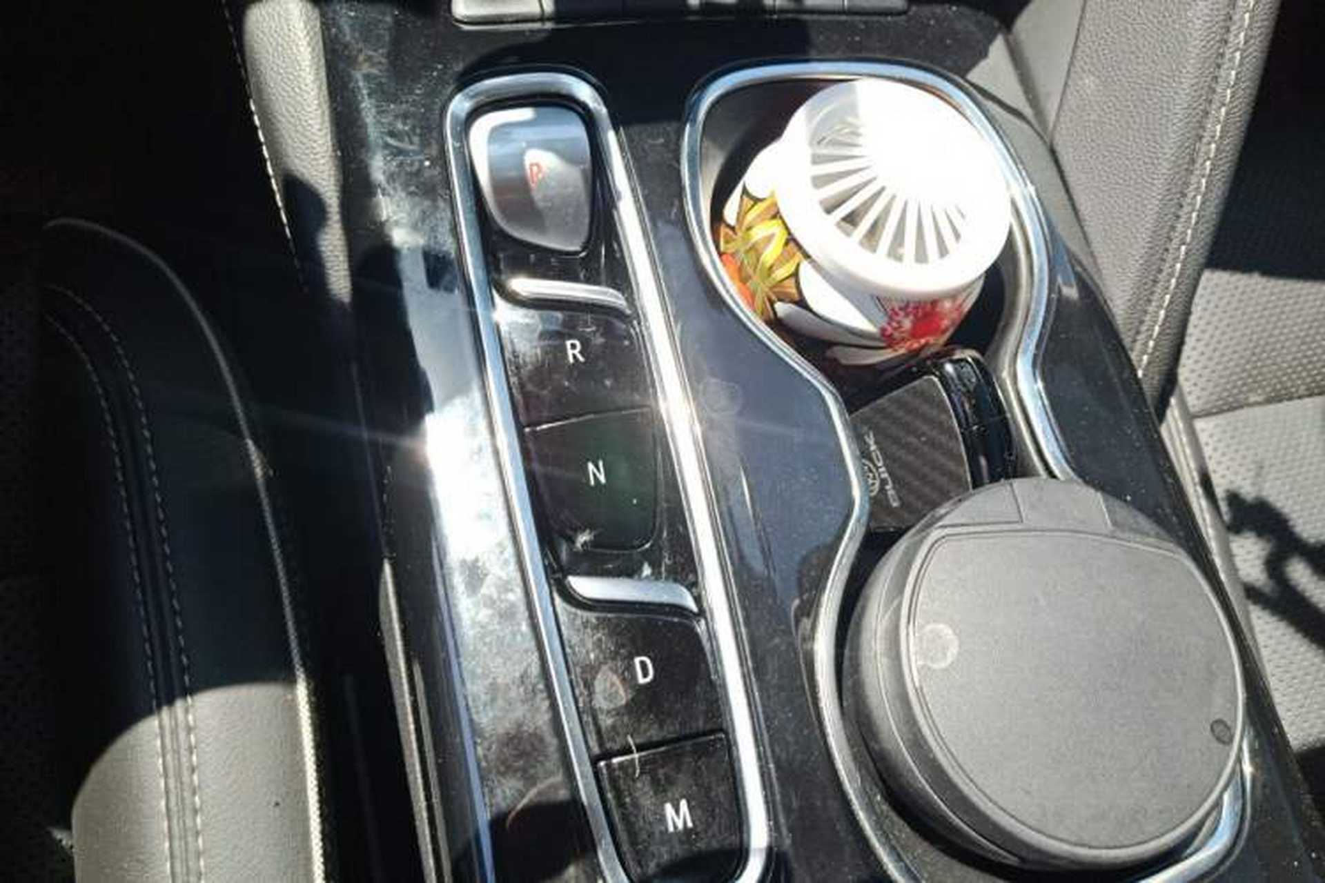 Used Buick Envision 2021 Encore Plus 652T Five-Seat Luxury Model Gear Lever