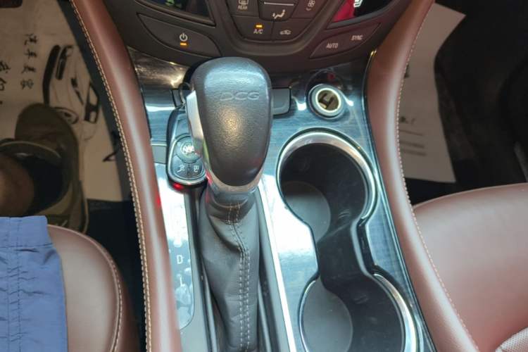Used Buick Envision 2021 532T Two-Wheel-Drive Elite Version Gear Lever
