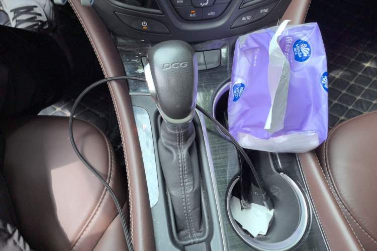 Used Buick Envision 2021 532T Two-Wheel-Drive Elite Version Gear Lever