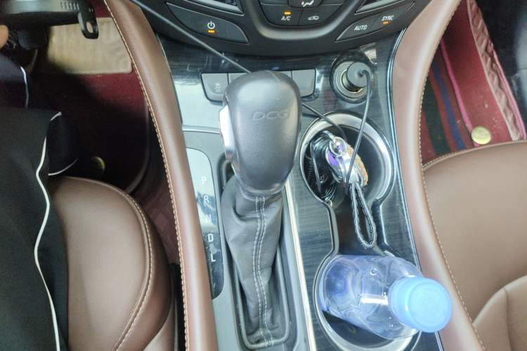Used Buick Envision 2021 532T Two-Wheel-Drive Elite Version Gear Lever