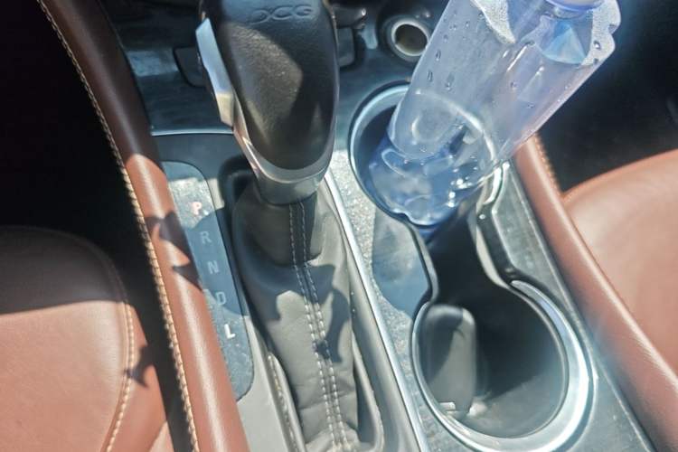 Used Buick Envision 2021 532T Two-Wheel-Drive Elite Version Gear Lever