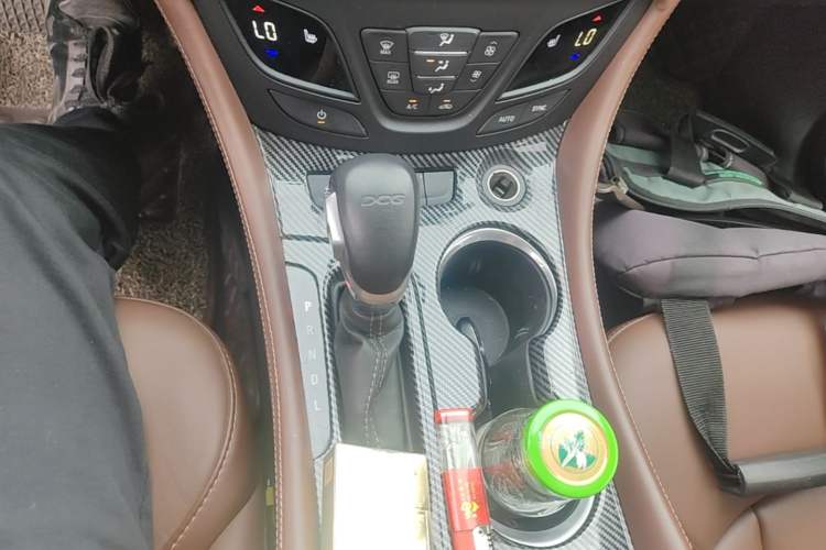 Used Buick Envision 2021 532T Two-Wheel-Drive Elite Version Gear Lever