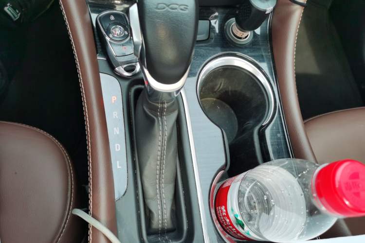Used Buick Envision 2021 532T Two-Wheel-Drive Elite Version Gear Lever