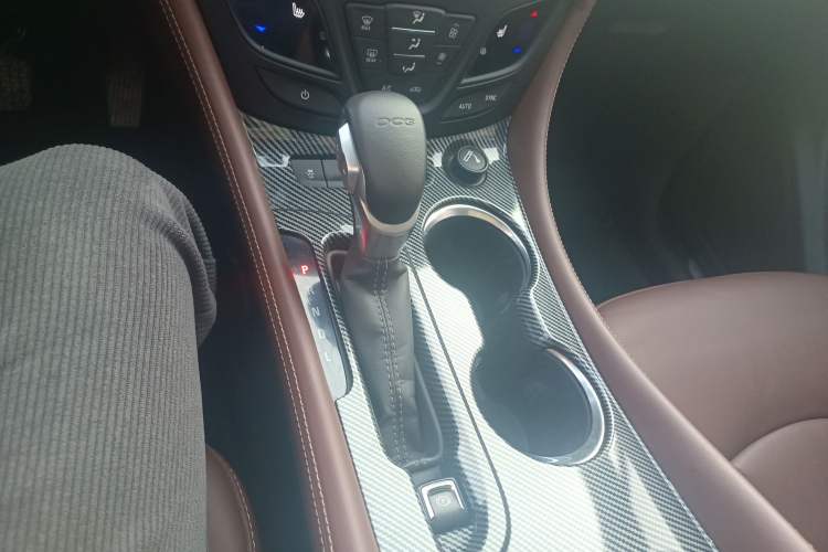 Used Buick Envision 2021 532T Two-Wheel-Drive Elite Version Gear Lever