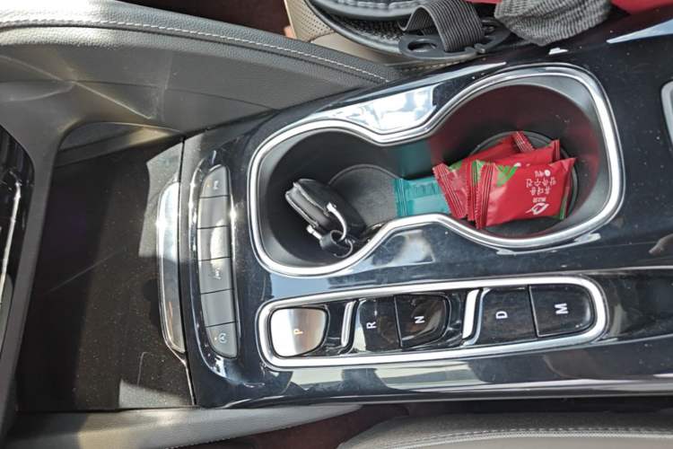 Used Buick Envision 2021 Encore Plus 652T Five-Seat Luxury Model Gear Lever