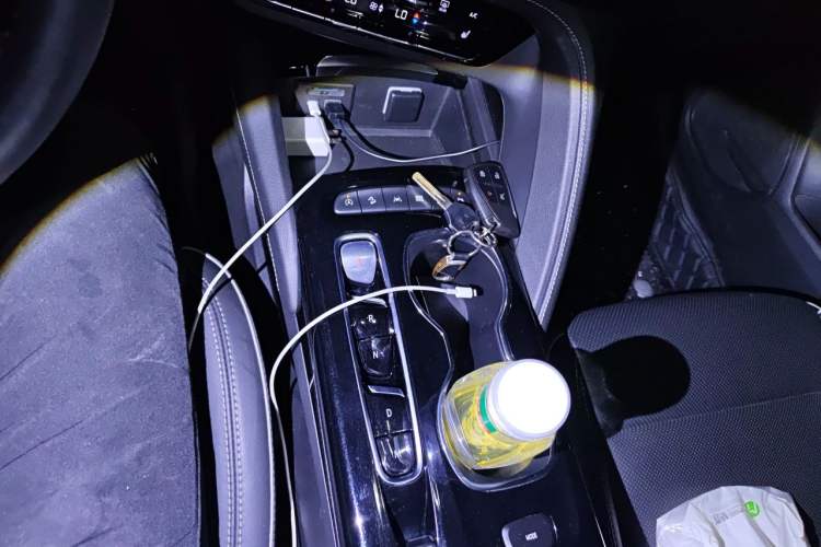 Used Buick Envision 2021 Encore Plus 652T Five-Seat All-Wheel-Drive Luxury Model Gear Lever