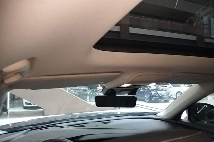 Used Buick Envision 2021 Encore Plus 652T Five-Seat Luxury Model Headliner