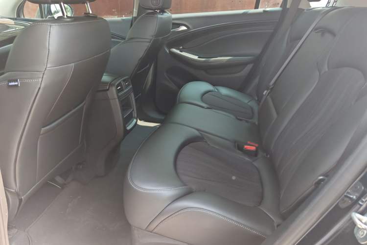 Used Buick Envision 2021 532T Two-Wheel-Drive Leading Version Interior 1
