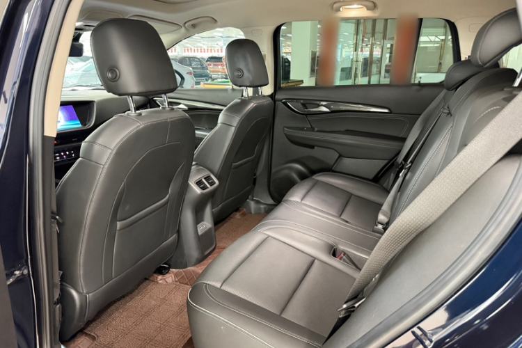 Used Buick Envision 2021 Encore Plus 652T Five-Seat Luxury Model Interior 2