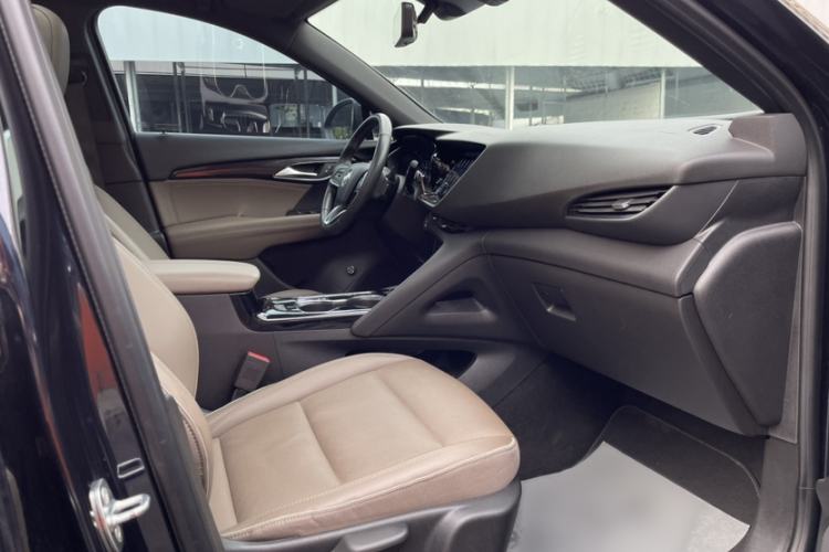 Used Buick Envision 2021 Encore Plus 652T Five-Seat Luxury Model Interior 2