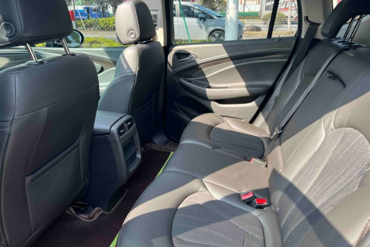Used Buick Envision 2021 532T Two-Wheel-Drive Leading Version Interior 4