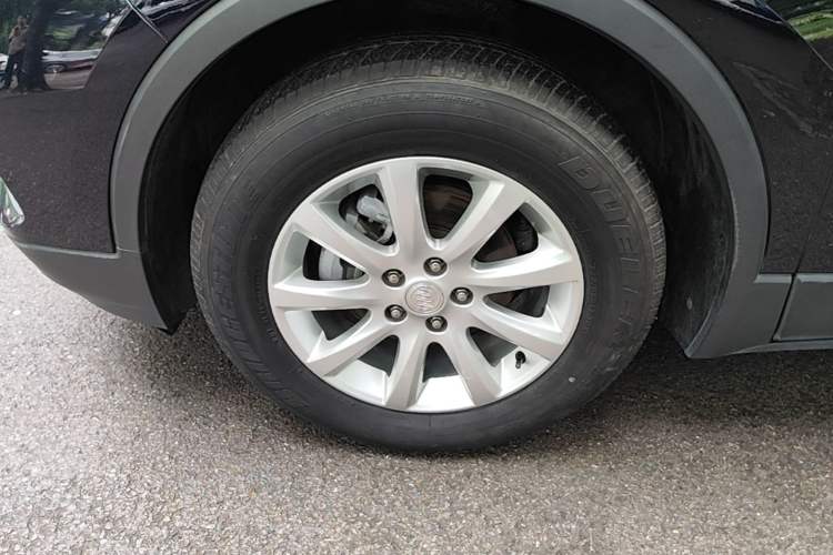 Used Buick Envision 2021 532T Two-Wheel-Drive Leading Version Left Front Wheel Hub