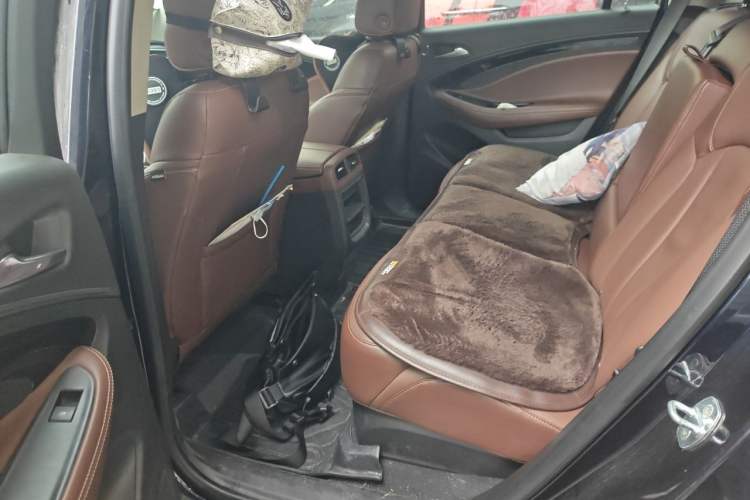 Used Buick Envision 2021 532T Two-Wheel-Drive Elite Version Left Rear Seat