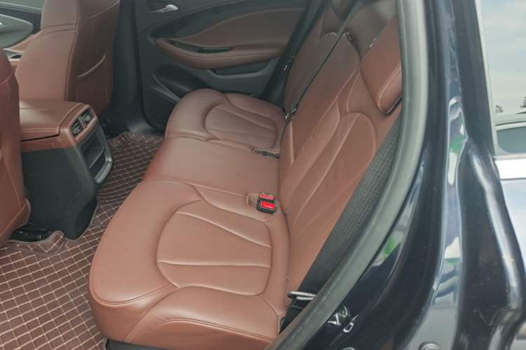Used Buick Envision 2021 532T Two-Wheel-Drive Elite Version Left Rear Seat