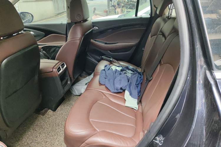 Used Buick Envision 2021 532T Two-Wheel-Drive Luxury Version Left Rear Seat