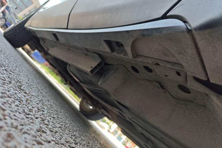 Used Buick Envision 2021 532T Two-Wheel-Drive Luxury Version Left Side Sill
