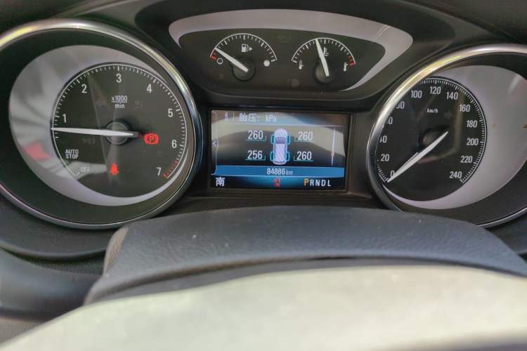Used Buick Envision 2021 532T Two-Wheel-Drive Leading Version Odometer Close Up