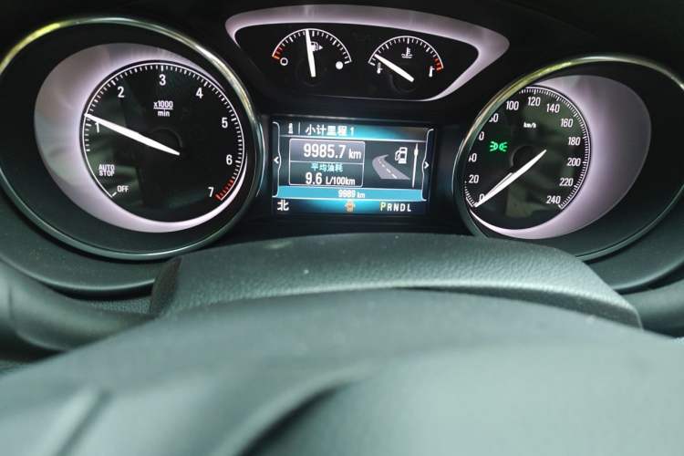Used Buick Envision 2021 532T Two-Wheel-Drive Elite Version Odometer Close Up