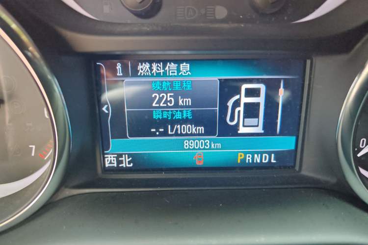 Used Buick Envision 2021 532T Two-Wheel-Drive Leading Version Odometer Close Up