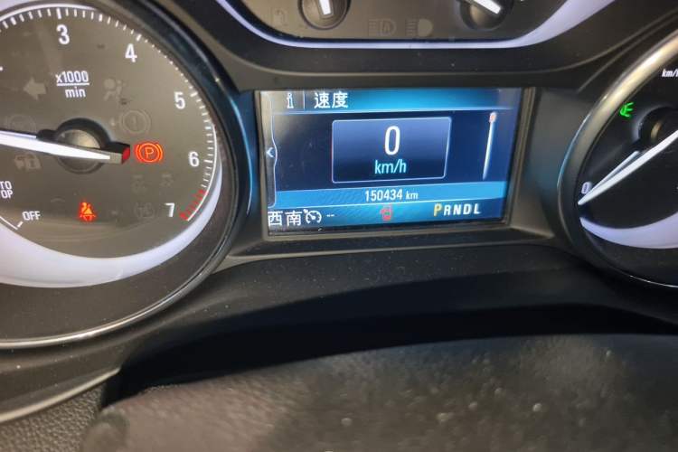 Used Buick Envision 2021 532T Two-Wheel-Drive Elite Version Odometer Close Up