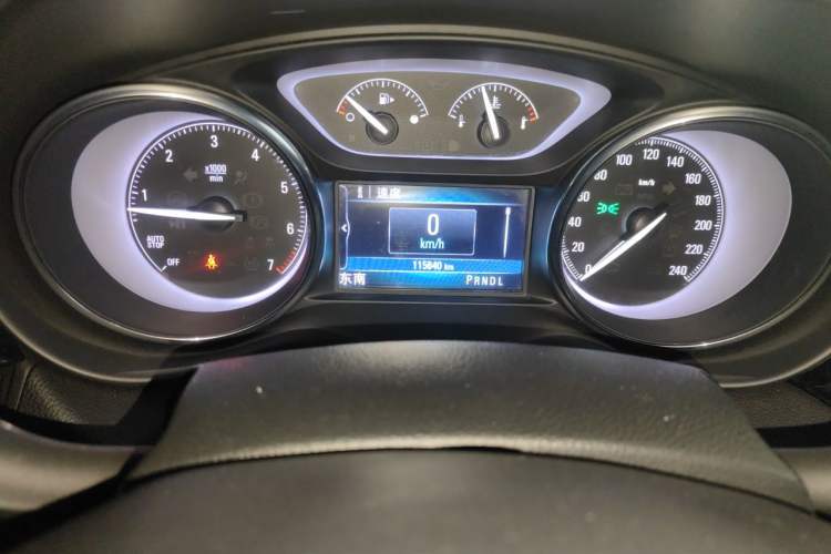 Used Buick Envision 2021 532T Two-Wheel-Drive Elite Version Odometer Close Up