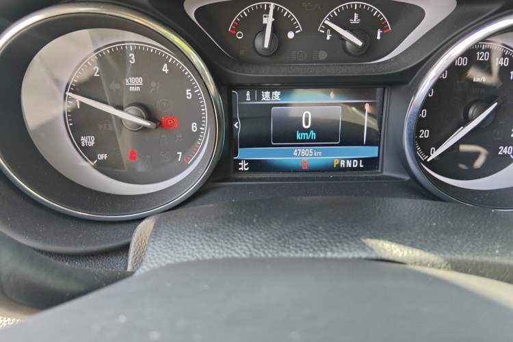 Used Buick Envision 2021 532T Two-Wheel-Drive Luxury Version Odometer Close Up