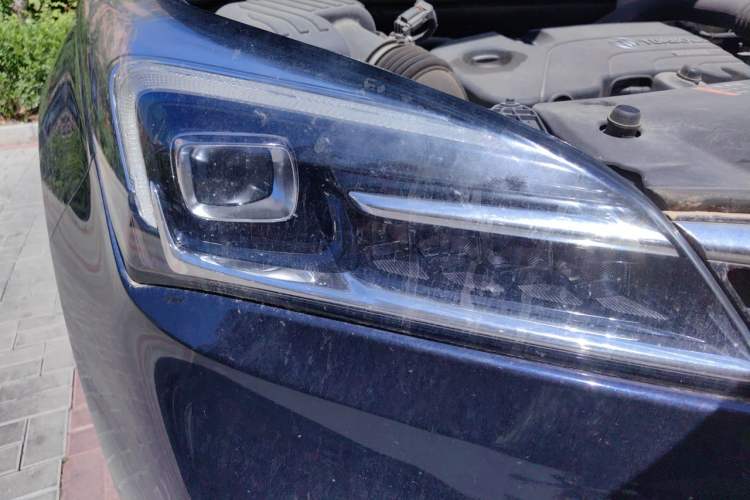 Used Buick Envision 2021 532T Two-Wheel-Drive Leading Version Right Front Headlight