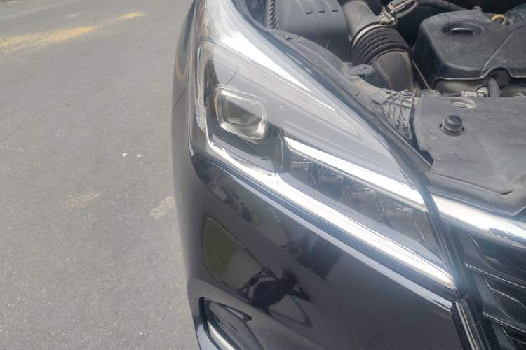 Used Buick Envision 2021 532T Two-Wheel-Drive Elite Version Right Front Headlight