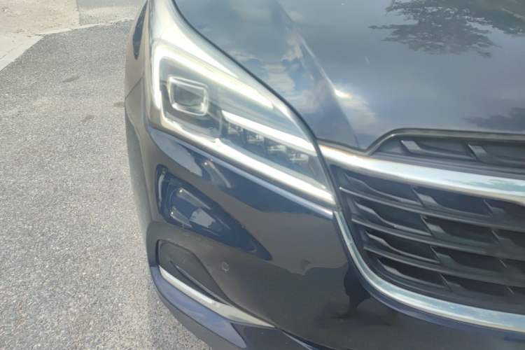 Used Buick Envision 2021 532T Two-Wheel-Drive Luxury Version Right Front Headlight