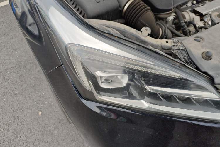 Used Buick Envision 2021 532T Two-Wheel-Drive Elite Version Right Front Headlight