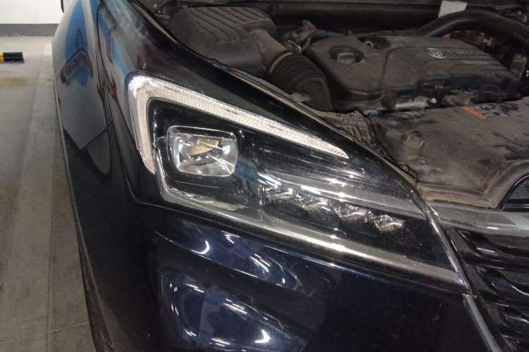 Used Buick Envision 2021 532T Two-Wheel-Drive Elite Version Right Front Headlight