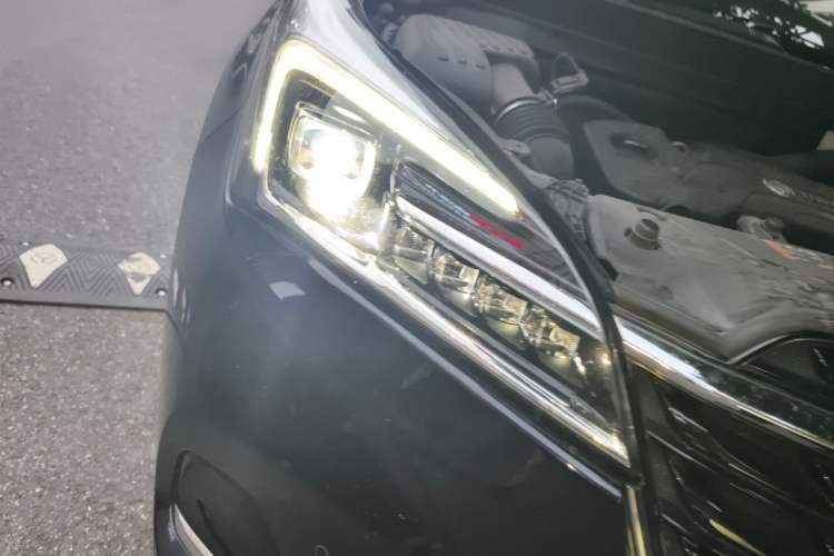 Used Buick Envision 2021 532T Two-Wheel-Drive Elite Version Right Front Headlight
