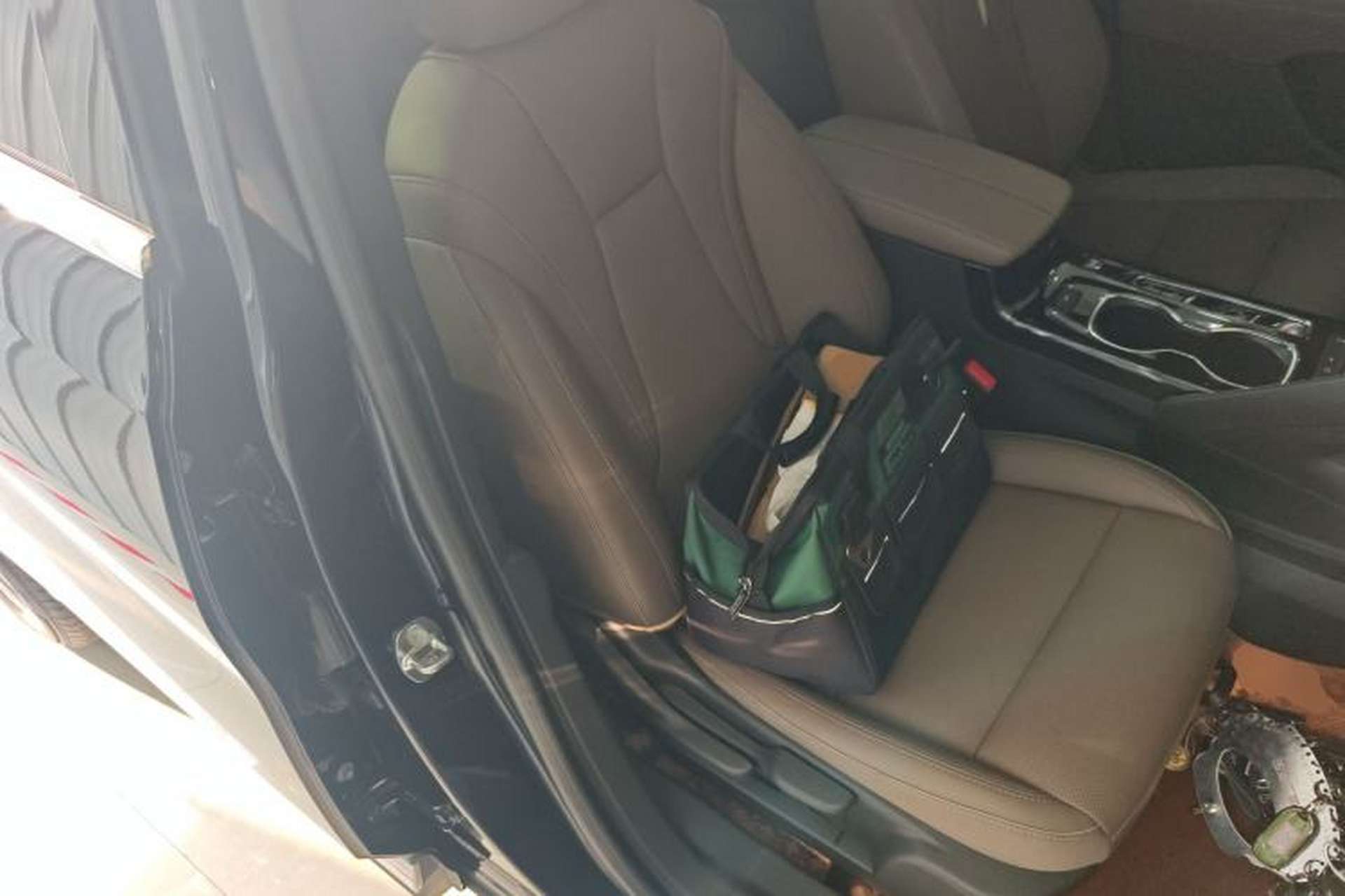 Used Buick Envision 2021 Encore Plus 652T Five-Seat Luxury Model Right Front Seat